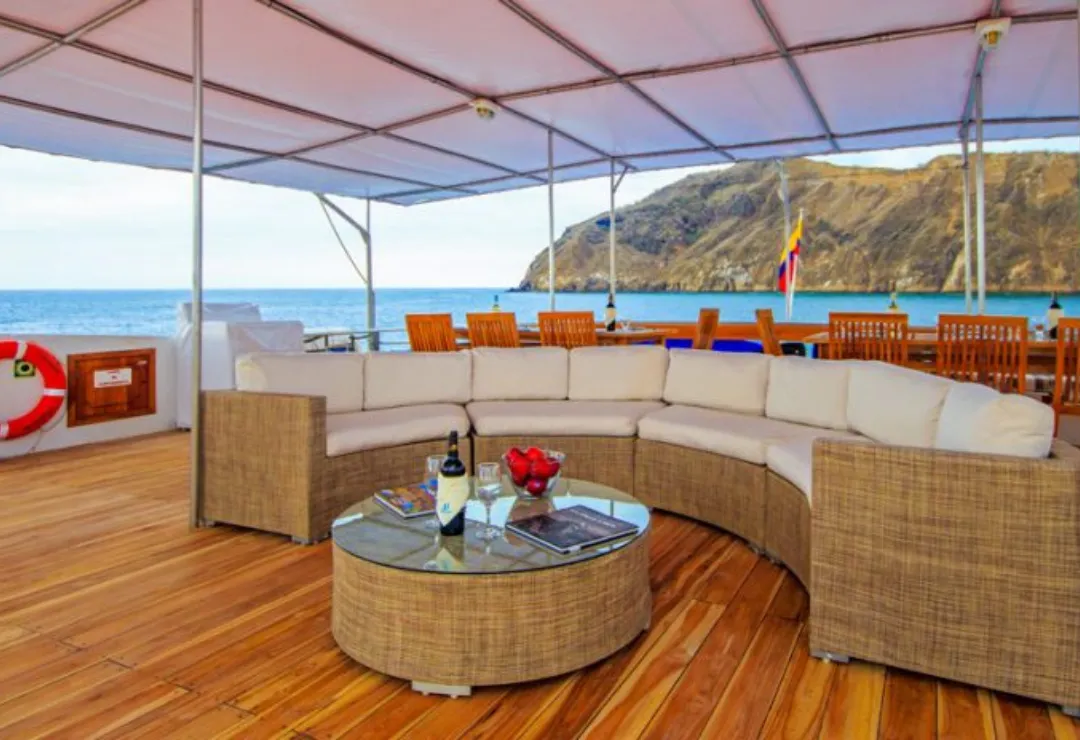 SunDeck Archipel Cruise